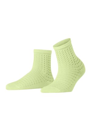 Lindgrüne Knöchelsocken mit einem strukturierten, offenen Strickmuster, geripptem Bündchen und verstärktem Zehenbereich für Langlebigkeit. Geeignet für legere Trageanlässe.