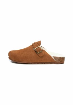 Sandalias planas - camel