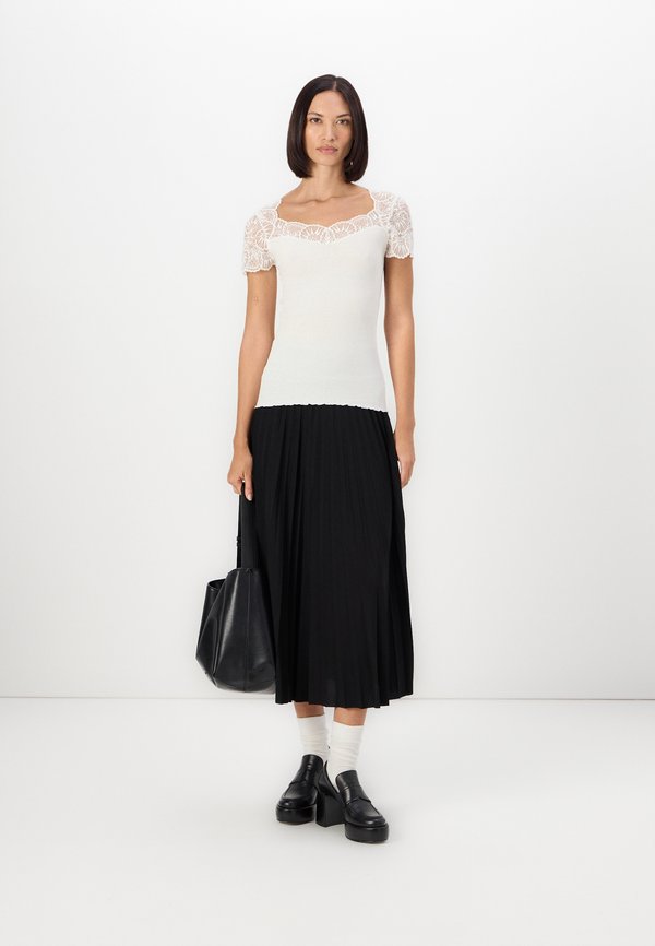 BEATHA CAP SLEEVE  - Basic T-shirt4