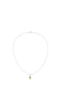 Collana in argento con un delicato pendente in pietra verde, caratterizzato da una forma a goccia e una finitura liscia. Design minimalista.