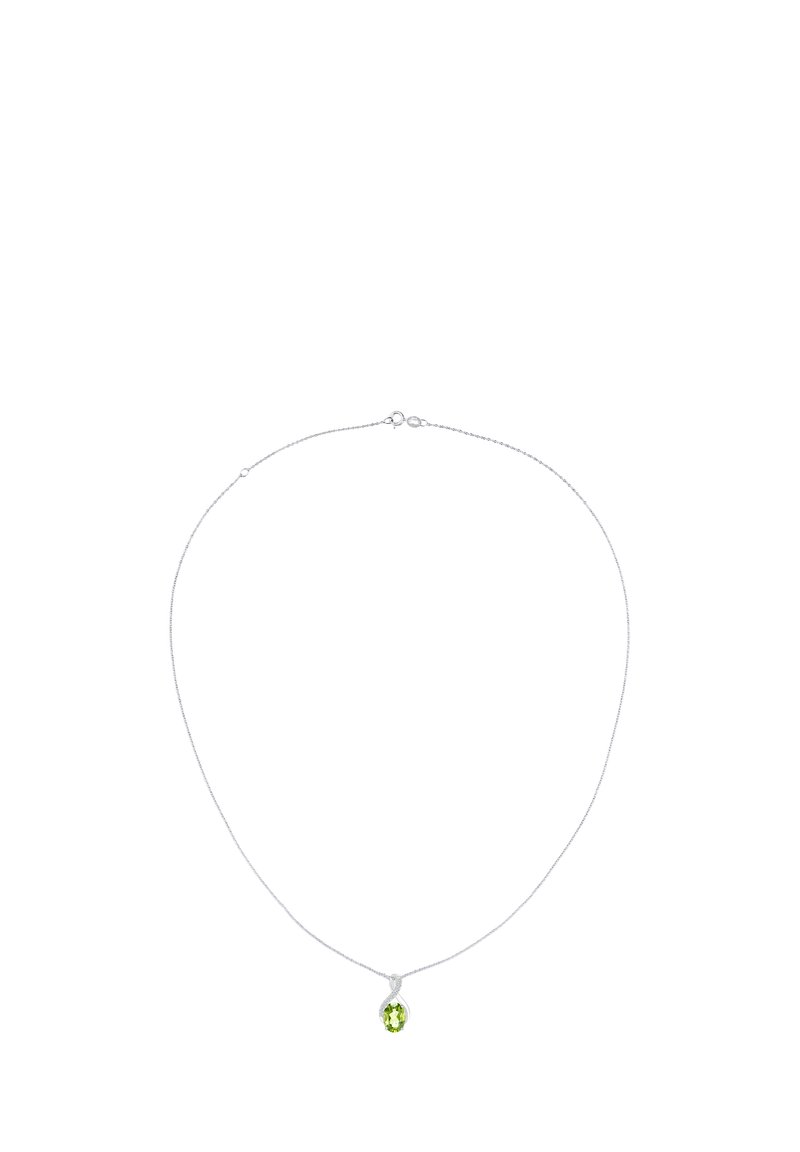 Collana in argento con un delicato pendente in pietra verde, caratterizzato da una forma a goccia e una finitura liscia. Design minimalista.