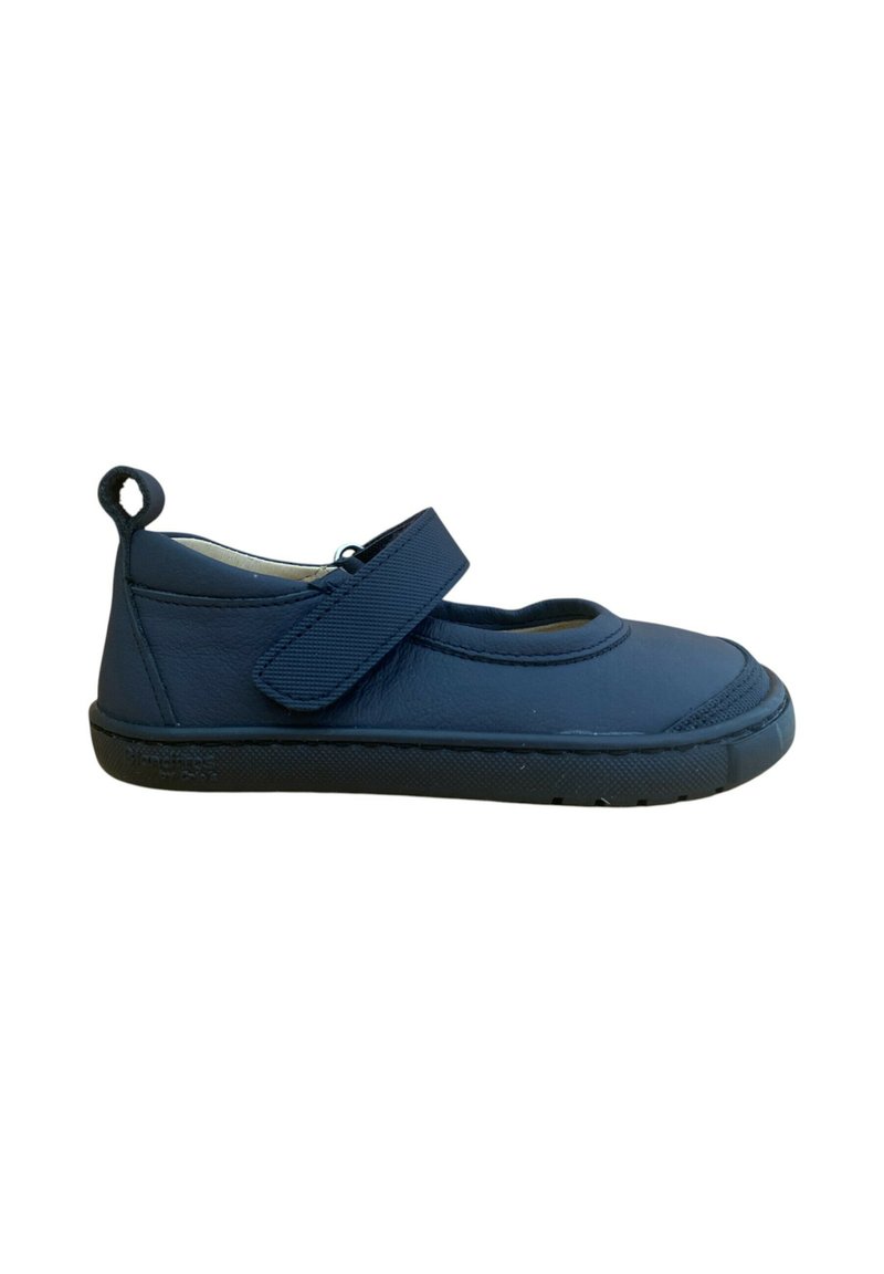 Zapato estilo Mary Jane de cuero navy con punta redondeada, tira de Velcro en el empeine y suela de goma texturizada.