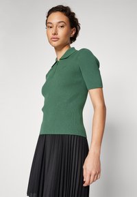 Lacoste Polo shirt - sequoia