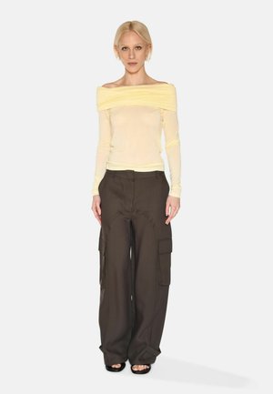 Long sleeved top - flan