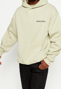 Multiply Apparel Bluza z kapturem