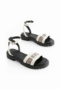 Next FOREVER COMFORT CLEATED REGULAR WIDE FIT - Sandales - beige