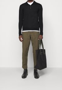 J.LINDEBERG Svetr - off-white