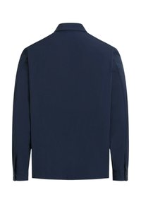 Maglietta a maniche lunghe blu navy con colletto, taglio dritto, polsini con bottoni e superficie in tessuto liscia. Design minimalista, senza motivi visibili.