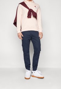 YOURTURN Jersey con capucha - pink