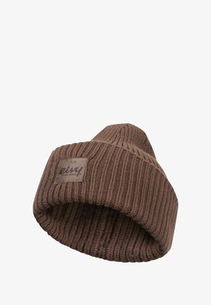 Braune Strickmütze mit einem gerippten Muster und einem umgeschlagenen Saum. Verfügt über ein kleines, rechteckiges Markenlabel, das an der Seite angebracht ist.