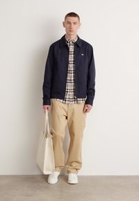 Thumbnail Image 2