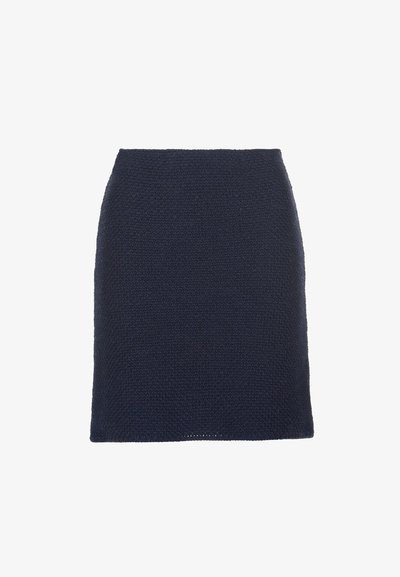 Sötét tengerészkék textúrájú, térd felett elérő, egyenes szabású szoknya, látható minták vagy díszítések nélkül.