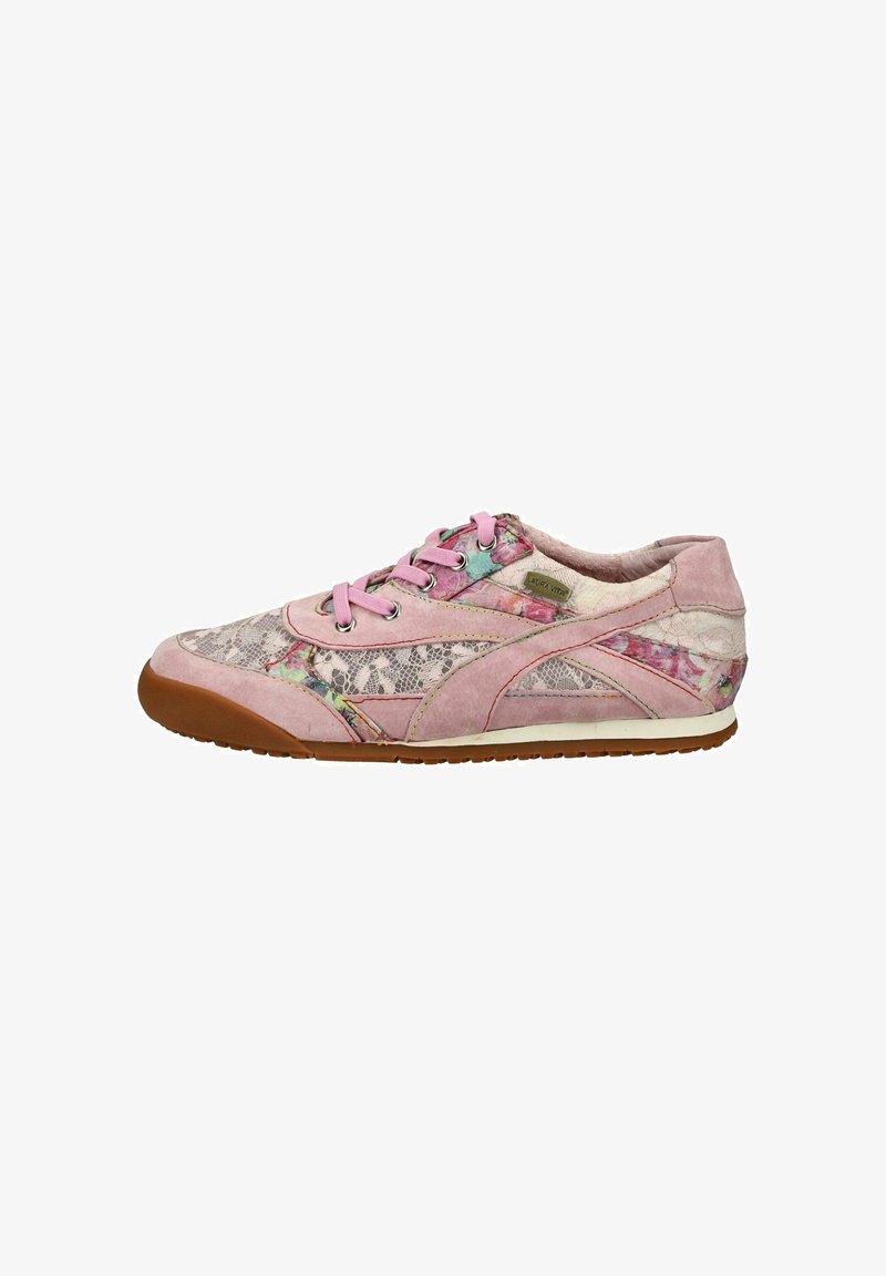 Rosa Schnürschuh mit floralen und Spitzenstoffmustern, brauner Gummisohle und Wildlederakzenten, Seitenansicht.