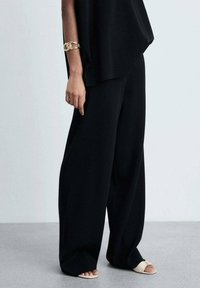 Mango ANNE-A - Pantaloni - black
