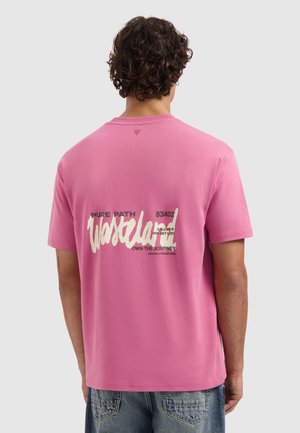 T-Shirt print - raspberry
