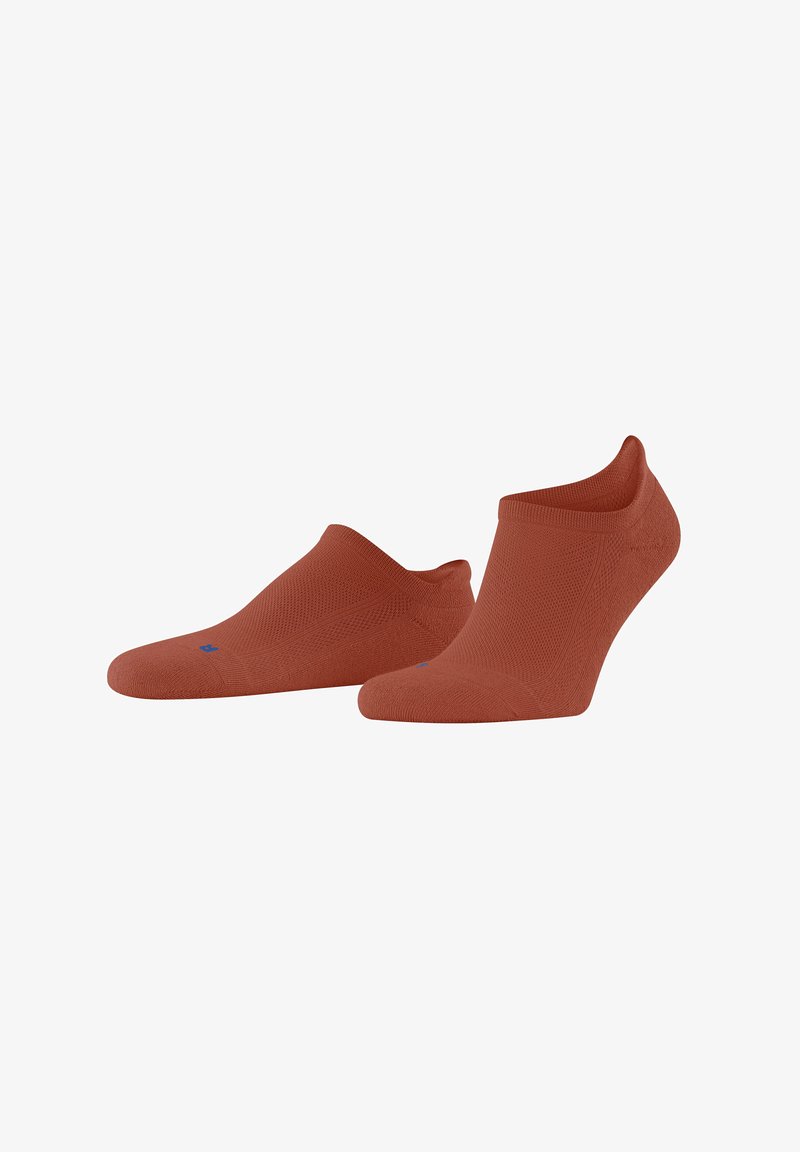 Koperkleurige enkel sokken van een gestructureerd gebreid materiaal, met een versterkte teen en hak voor duurzaamheid.