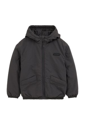 Veste noire à capuche avec fermeture éclair devant, deux poches avant, poignets et ourlet élastiques, conçue pour temps froid.