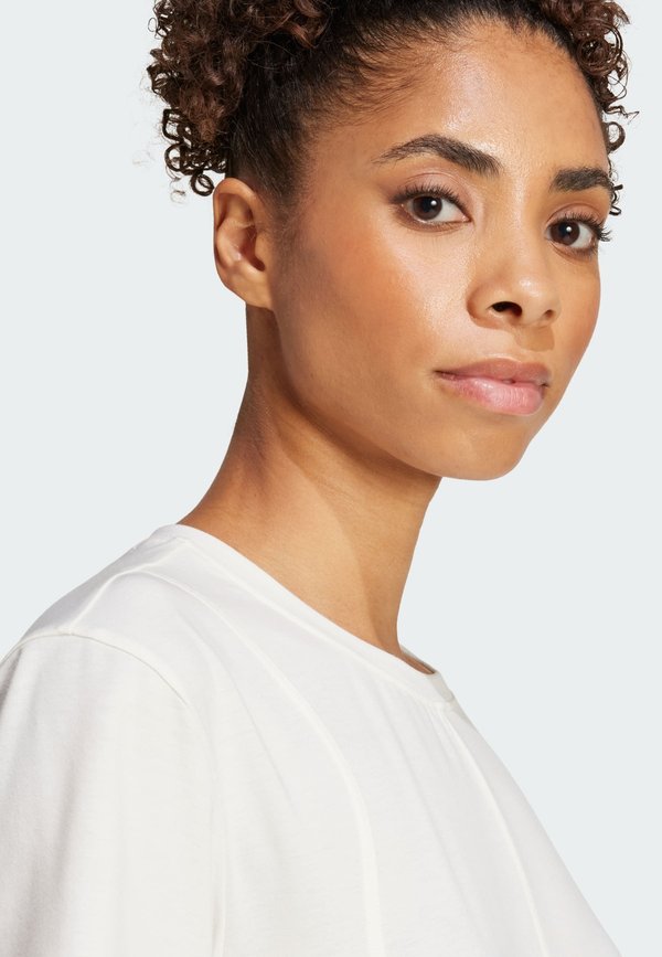 YOGA - Basic T-shirt3