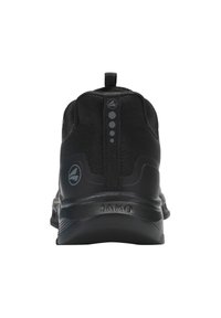 Schwarzer Sportschuh mit einem Obermaterial aus Netzgewebe, gepolstertem Boden, Zuglasche und Logoakzenten. Strömungsloses Design mit einer glatten, matten Oberfläche.