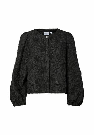 Černá krátká bunda s texturovaným povrchem, kulatým výstřihem, dlouhými nafouklými rukávy a zapínáním vpředu na stříbrný knoflík.