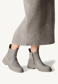 Tamaris CHELSEA - Botines bajos - light grey
