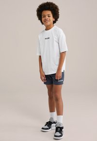 WE Fashion - SALTY DOGS - Potiskana majica - white Miniaturna slika 1
