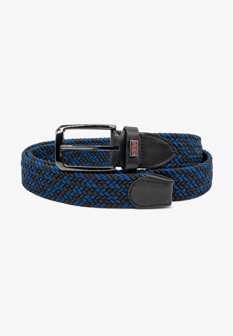 Geweven elastische riem in het zwart met blauwe accenten, met een zwarte metalen gesp en leren uiteinde voor duurzaamheid en een veilige sluiting.