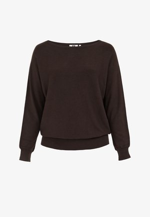 Bruine gebreide trui met een brede hals en lange mouwen met een drop-shoulder. Heeft een relaxte pasvorm met een cropped zoom en geribbelde manchetten.