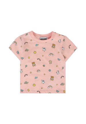 Camiseta rosa para niño pequeño con mangas cortas, que presenta estampados coloridos y divertidos de ositos de peluche, tortugas, conejos, arcoíris y soles.