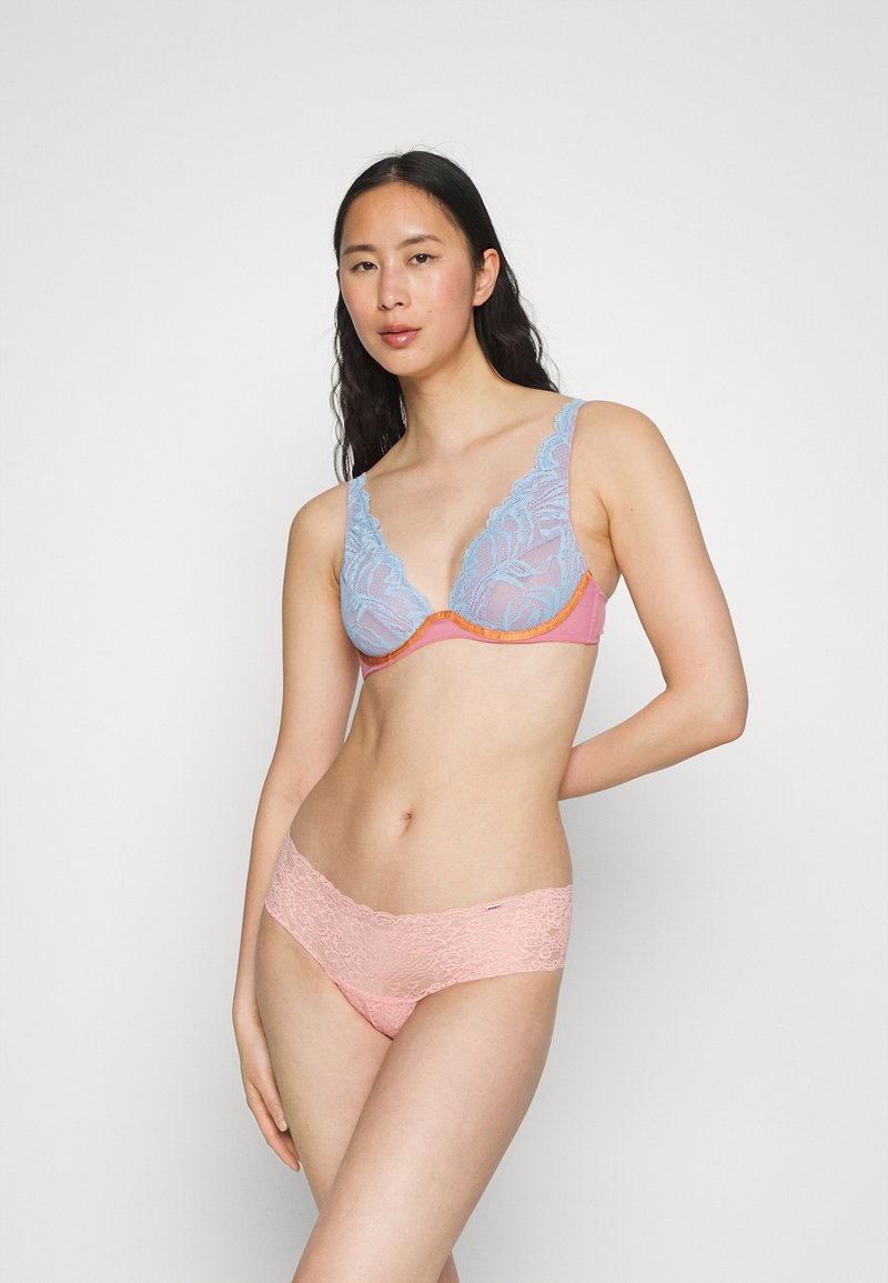 Damen BHs | DORINA LANA 3 PACK Panties coral/blue/black/mehrfarbig - PD54618 Damen BHs | DORINA LANA 3 PACK Panties coral/blue/black/mehrfarbig - PD54618