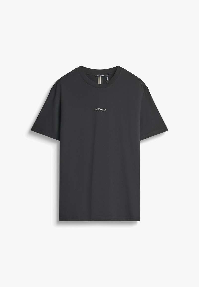 Crna kratka majica s kratkim rukavima i okruglim izrezom s malim bijelim logom "MORATO" centriranim na prsima.