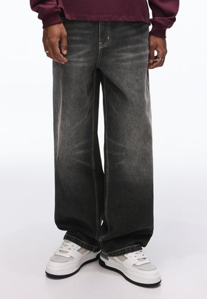 Bershka SUPER - Blugi largi - black