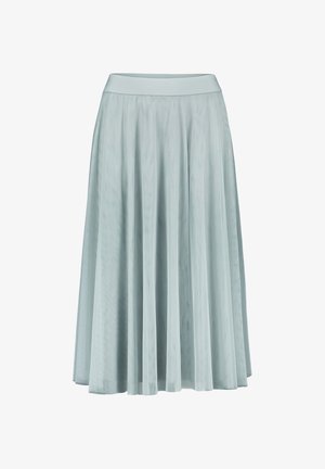 Lichtblauwe midi-rok met plissé, voorzien van een aansluitende tailleband, gemaakt van doorschijnende, vloeiende stof.