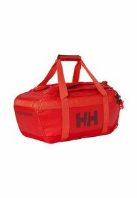 Bolsa de viaje roja Helly Hansen con logo negro de HH, doble asa para llevar y bolsillo lateral con cremallera sobre fondo blanco.