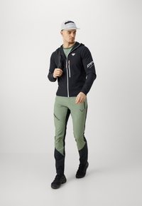 Dynafit TRAVERSE czarny