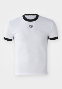 Unselected, white