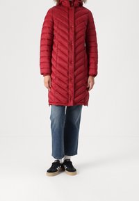 Pepe Jeans Abrigo de invierno - bordeaux