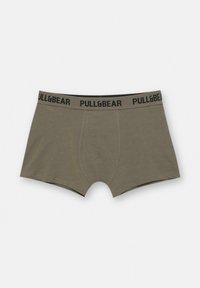 Moške boksarice v olivno zeleni barvi iz bombaža z črnim pasom, ki nosi znamko "PULL&BEAR". Gladka tekstura in standardna prileganja s kratkimi nogavicami.