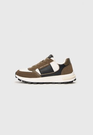 Sneakers low - musk/off white