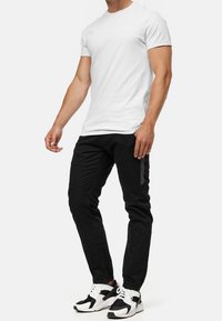 INDICODE JEANS Broek - black