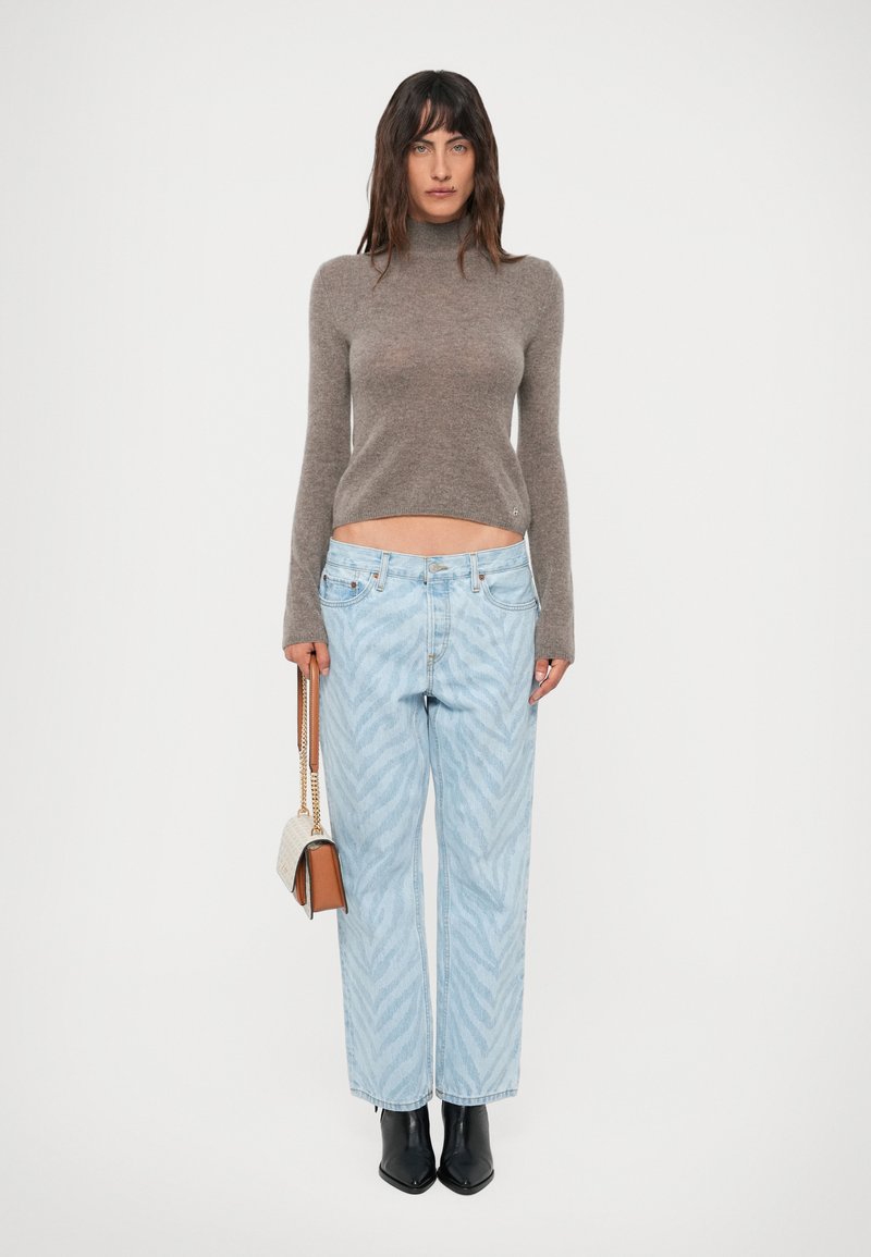 MICHAEL Michael Kors CLAIRE - Keresztpántos táska - vanilla/acorn