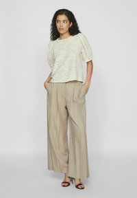 VILA KURZÄRMELIGES RUNDHALS - Blúzka - birch