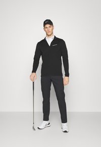 Peak Performance CHASE HALF ZIP SALUTE - Tops ar garām piedurknēm - black