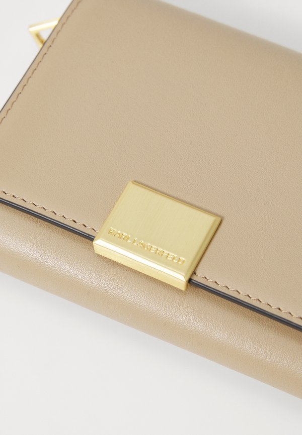 FOREVER TRIFOLD WALLET - Wallet - nougat3