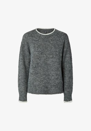 Šedý chlupatý pletený svetr s dlouhými rukávy, kulatým výstřihem a bílým lemem na límci a manžetách.