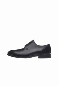 - Eleganckie buty