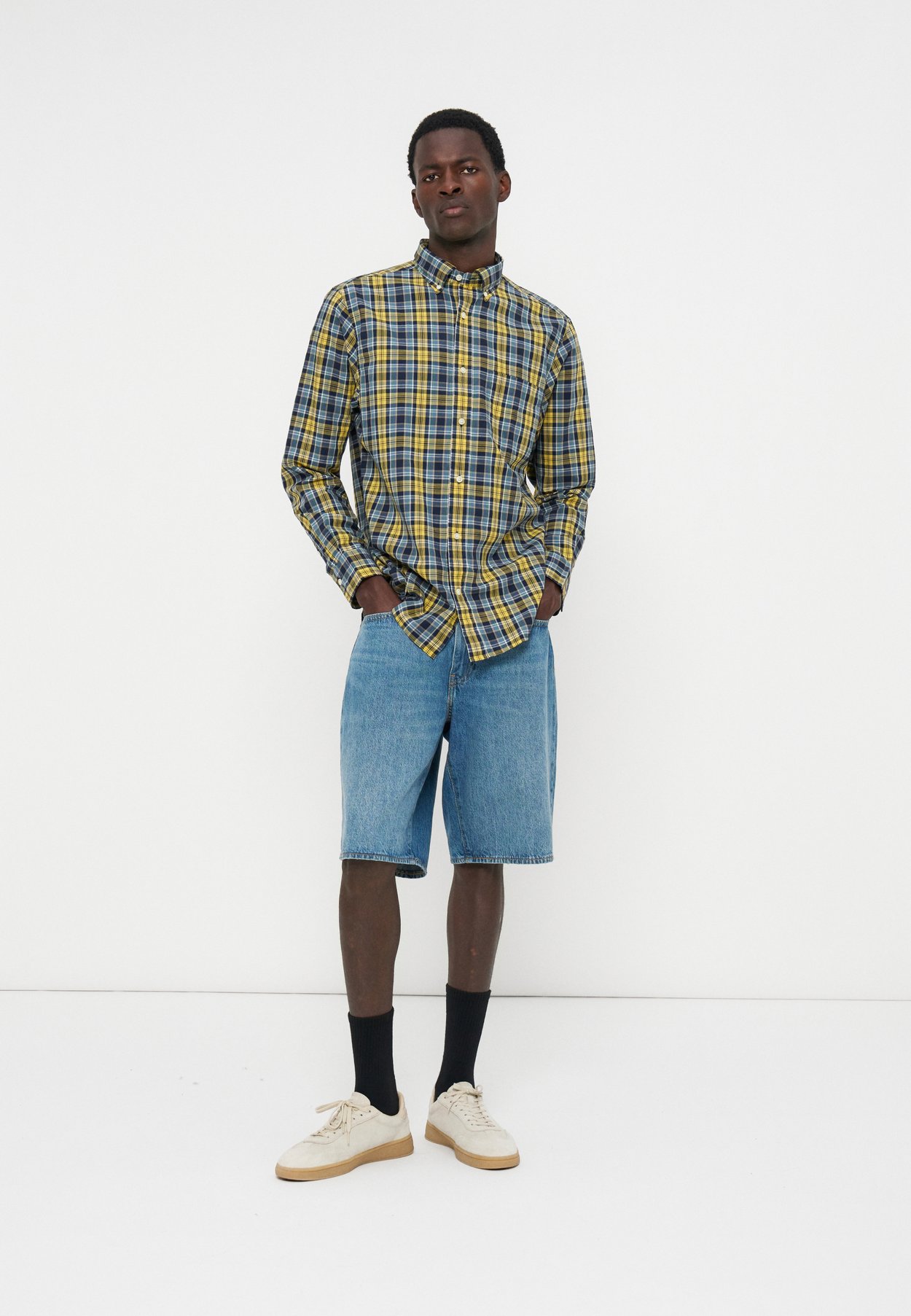 REGULAR FIT ARCHIVE