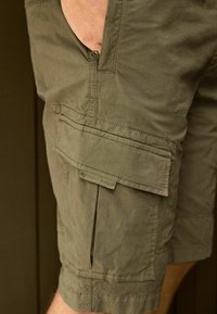 Next Rövidnadrágok - khaki green