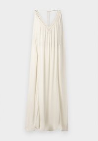Robe longue sans manches en tissu écru. Présente un décolleté en V profond avec un bord en dentelle et un dos en forme de trou de serrure. Design fluide avec une texture subtile.