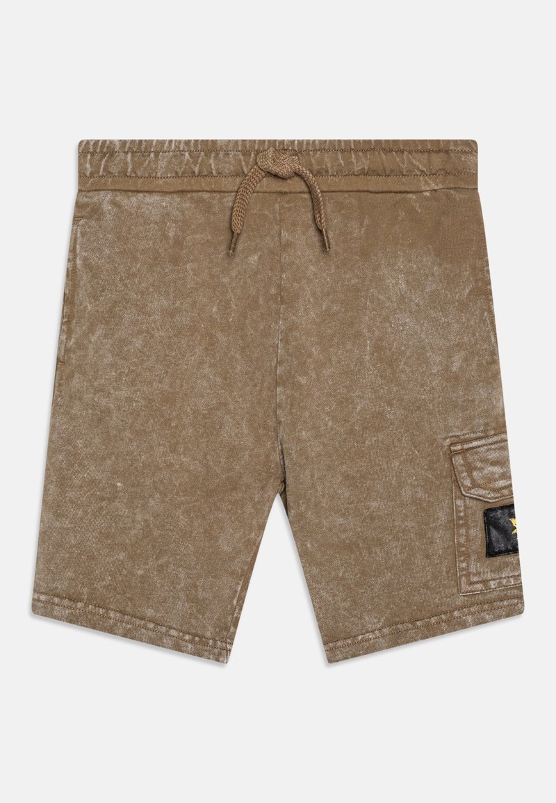 Bruine vervaagde shorts met elastische tailleband en trekkoord, met een zijzak en zwart-geel patchdetail.